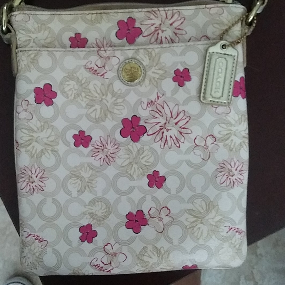 Cute Coach Crossbody